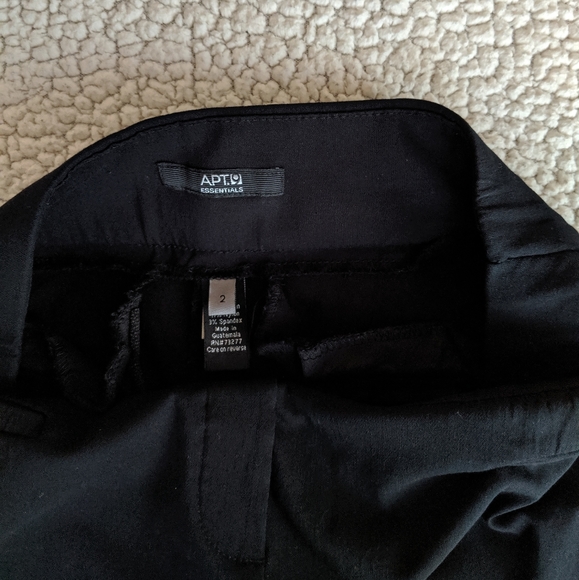 Apt. 9 Black Straight Leg Pull On pants (size 2) - Picture 8 of 8